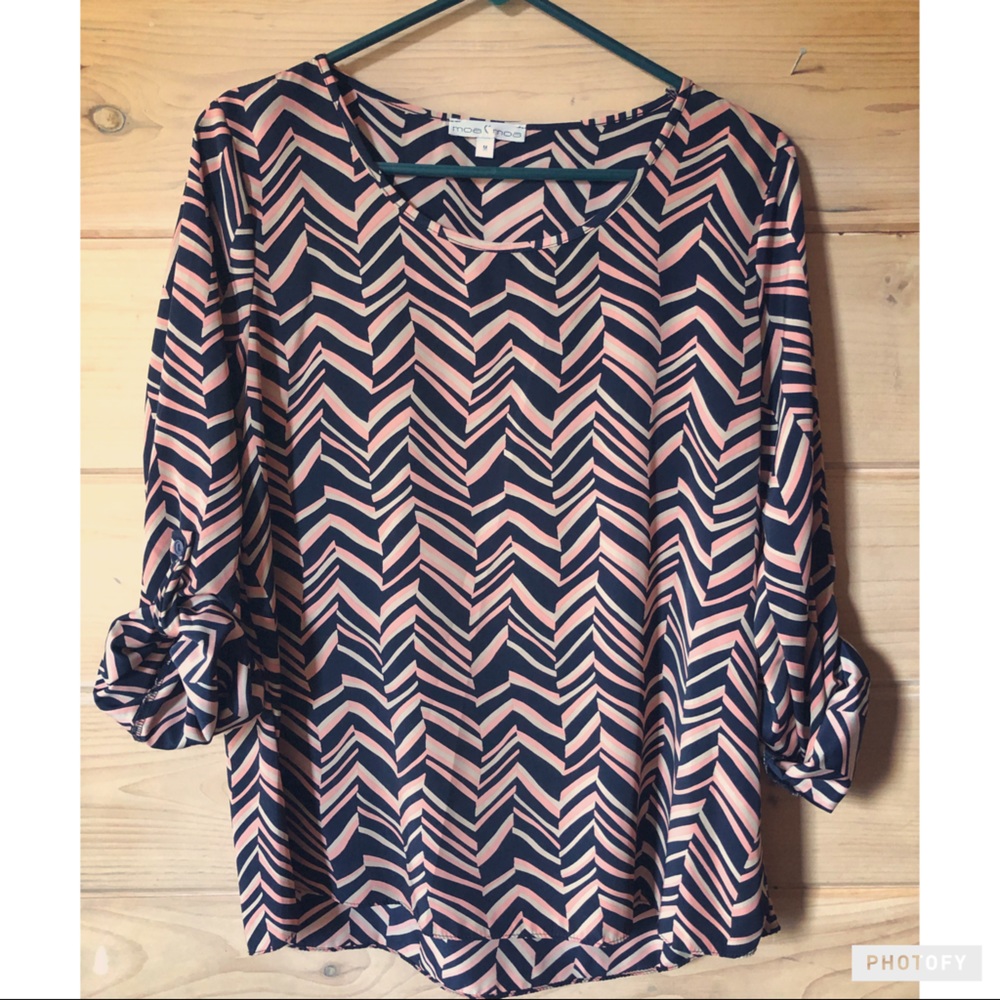 Beautiful silky Moa Moa top